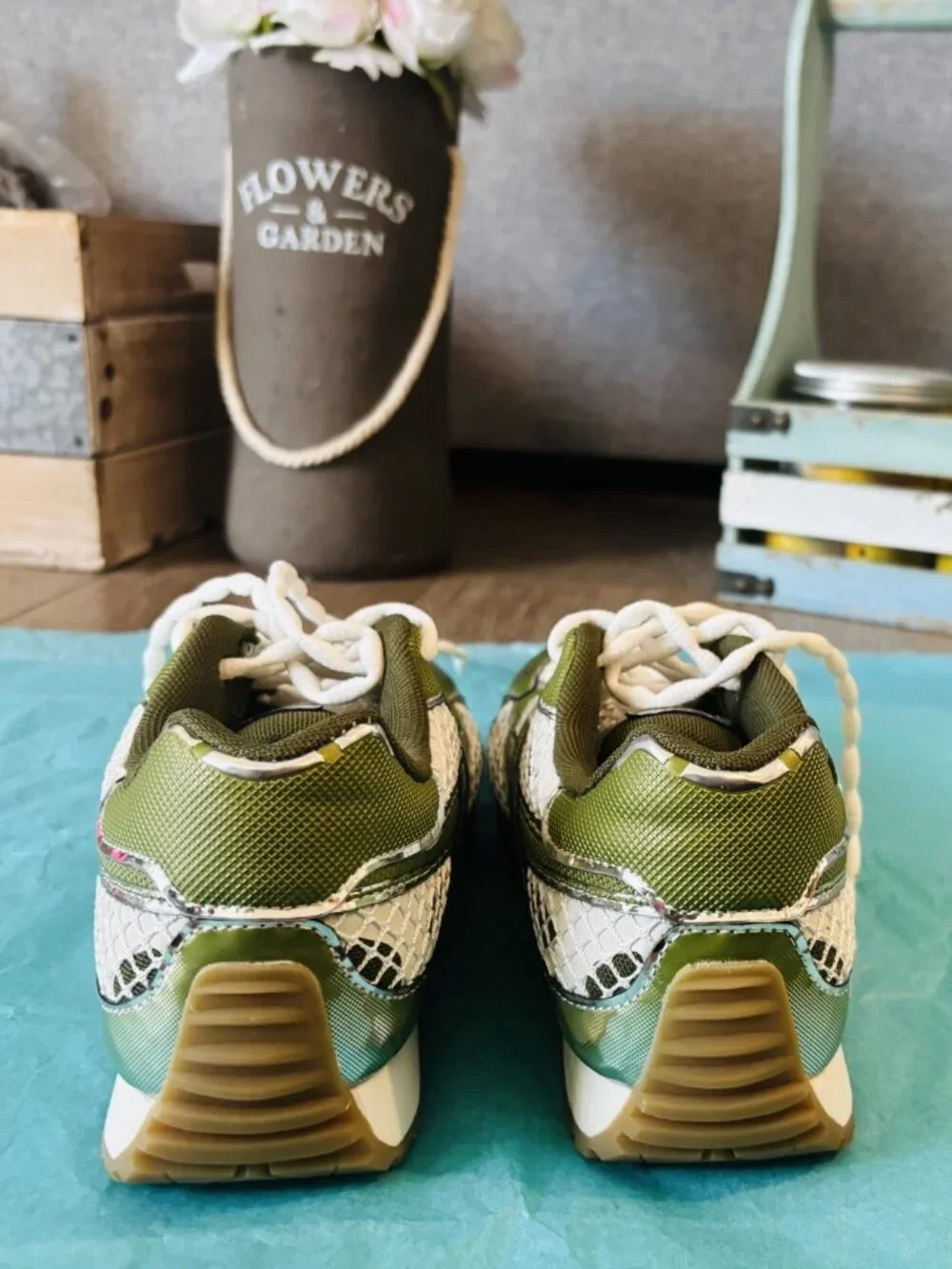 Steve Madden Pager Green Multi Size 7